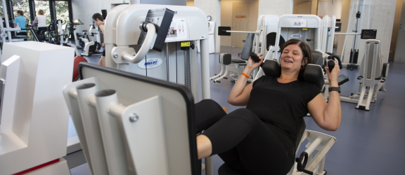 Henny Mattheus doet krachttraining