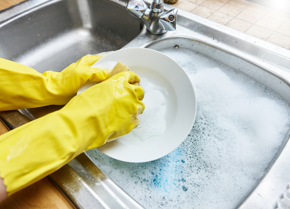 Afwassen met handschoenen